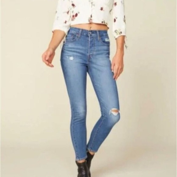 Levi’s Wedgie Skinny Jeans 26 distressed button fly high rise medium wash - Picture 2 of 12